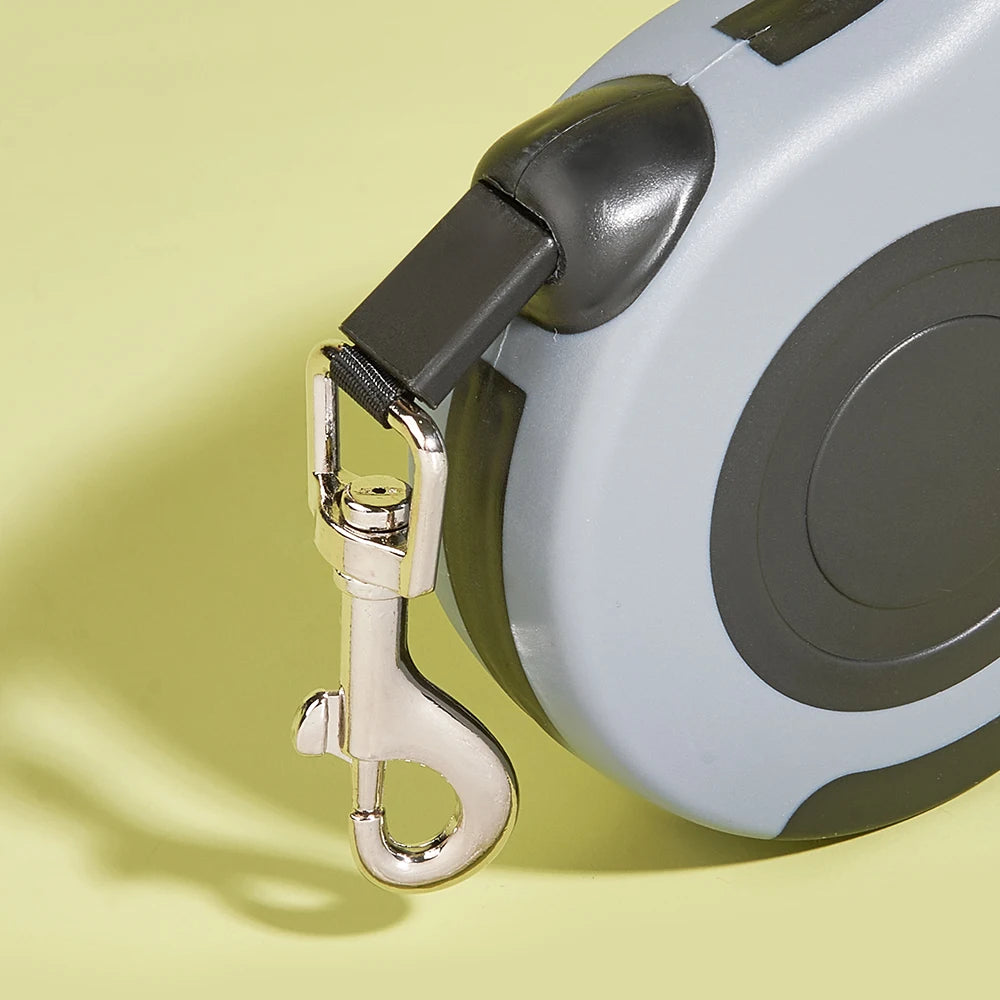 QuickWalk™ Retractable Leash – Dual Size, Safe Control