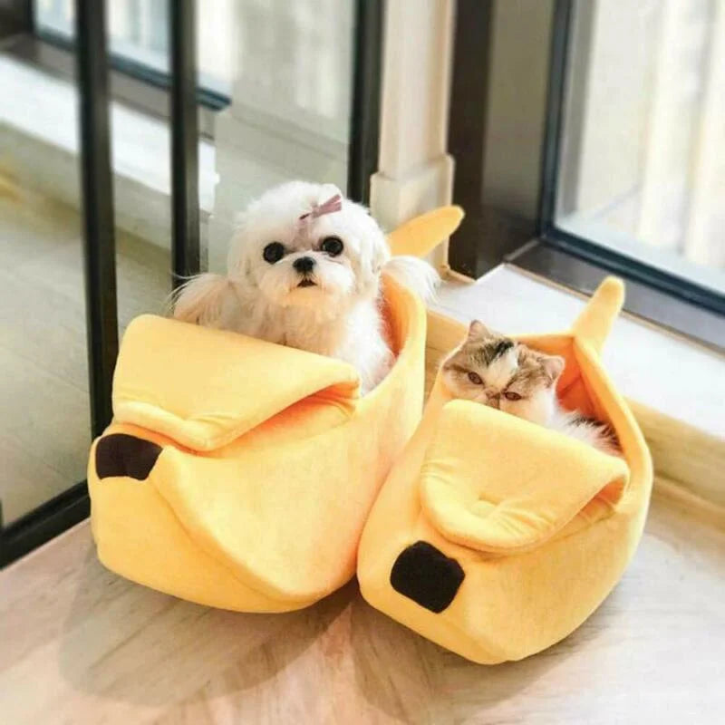 Banana Snuggle Pod™ — The Cozy, Whimsical Bed for Cats & Small Dogs
